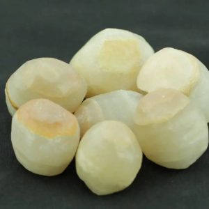 MWhite Horse Pearl - Type C5